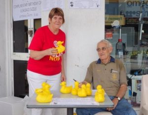Duck-Race-Selling